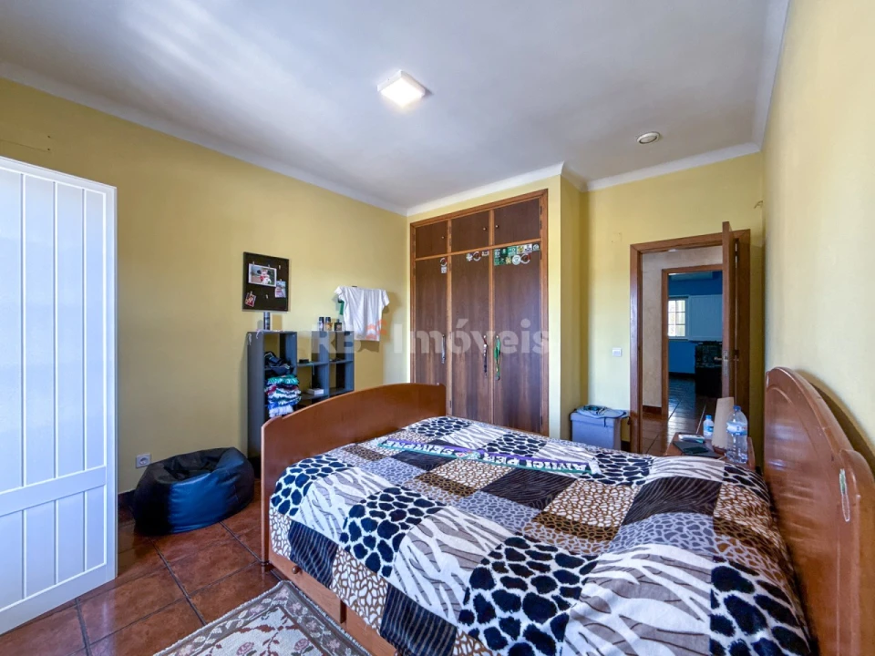 Moradia T4 para Venda em Montalvo Foto 28