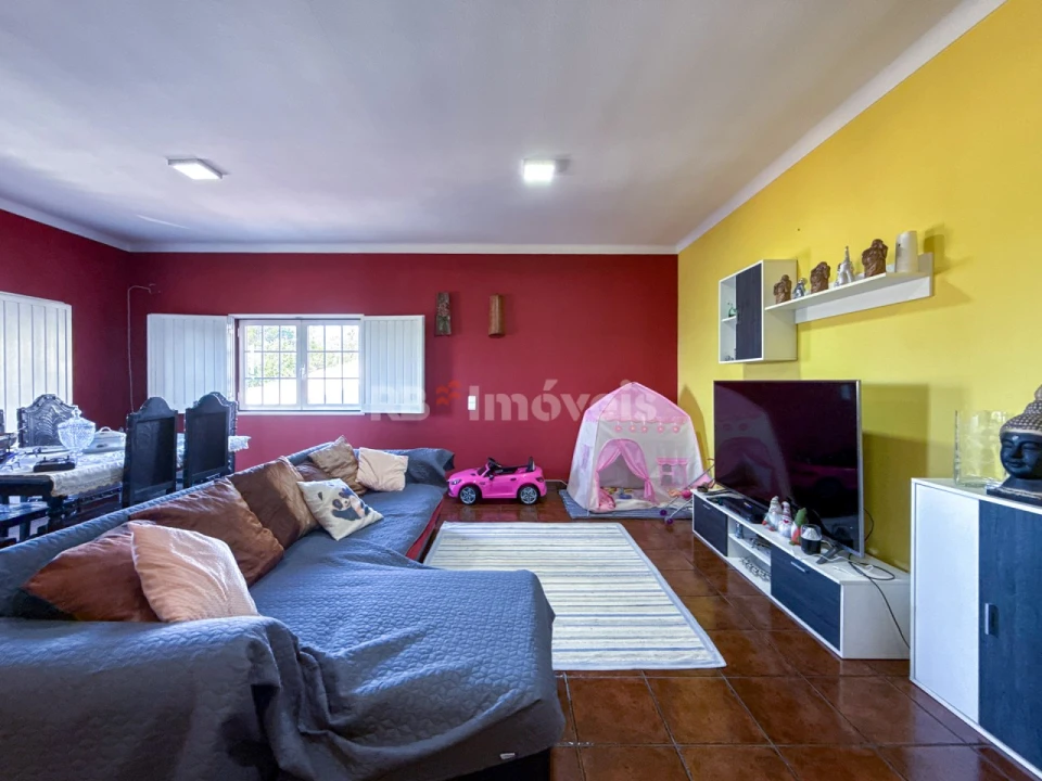 Moradia T4 para Venda em Montalvo Foto 8