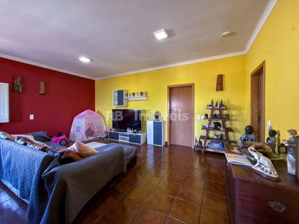 Moradia T4 para Venda em Montalvo Foto 31