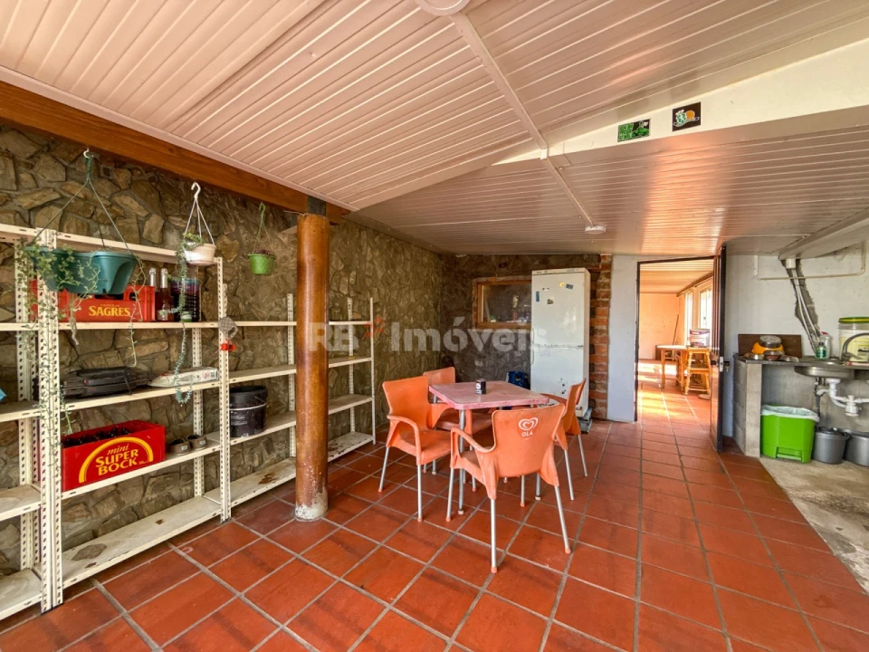 Moradia T4 para Venda em Montalvo Foto 48