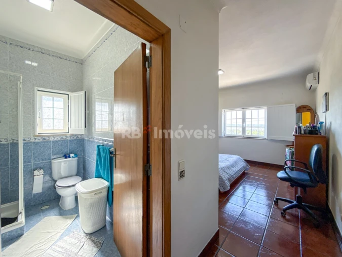 Moradia T4 para Venda em Montalvo Foto 14