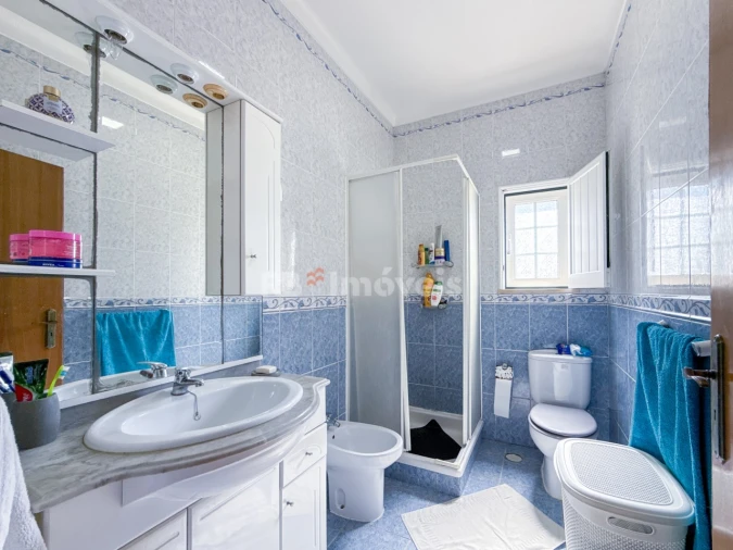 Moradia T4 para Venda em Montalvo Foto 15