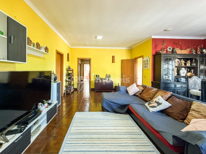 Moradia T4 para Venda em Montalvo Foto 35