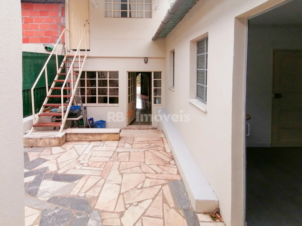 Moradia T2 para Venda em São João Baptista e Santa Maria dos Olivais Foto 1