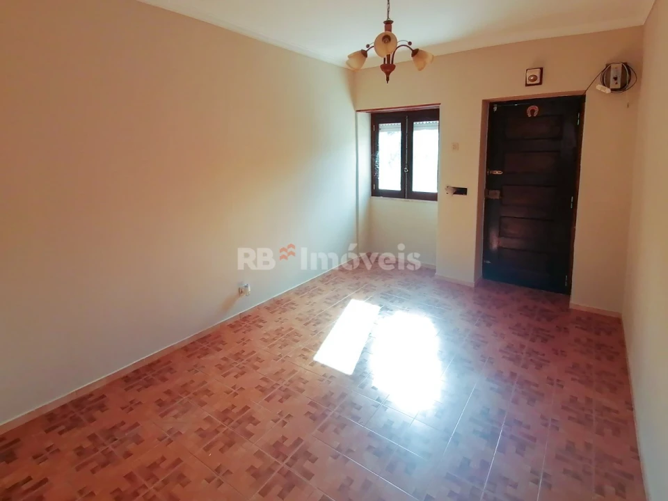 Moradia T2 para Venda em São João Baptista e Santa Maria dos Olivais Foto 17