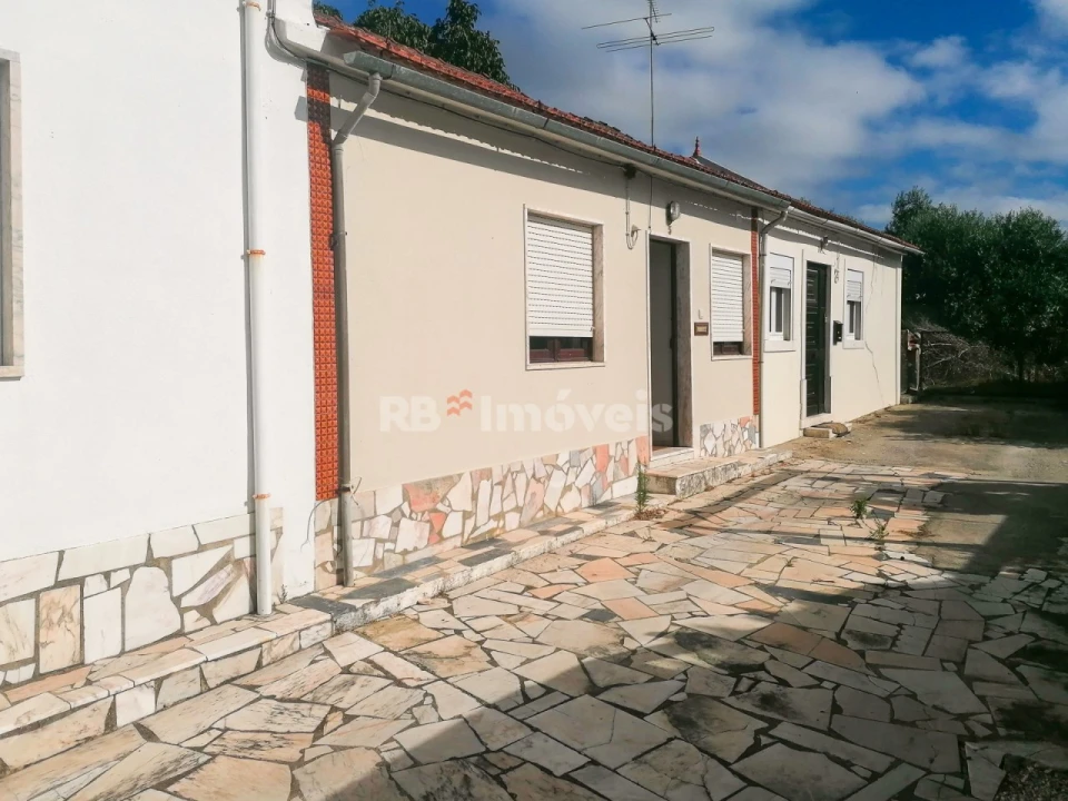 Moradia T2 para Venda em São João Baptista e Santa Maria dos Olivais Foto 2