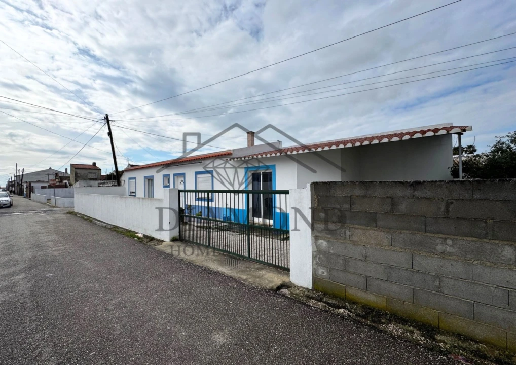 Moradia T2 para Venda em Benfica do Ribatejo Foto 2