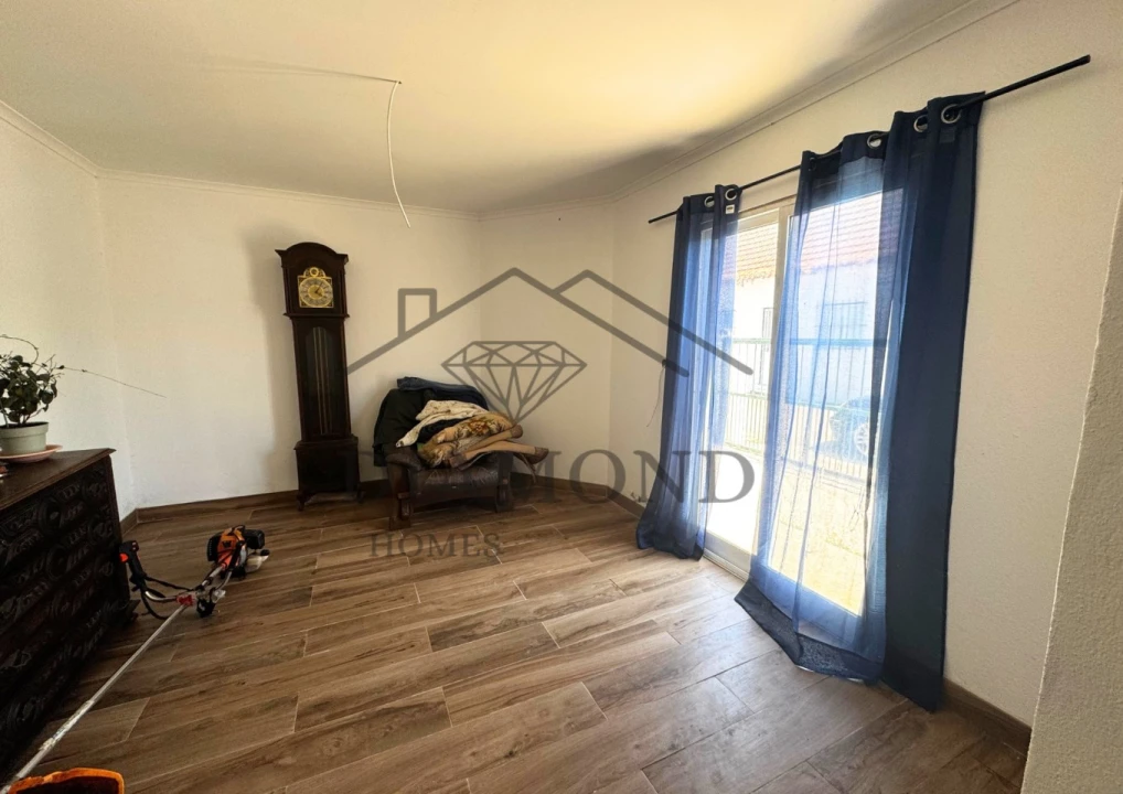 Moradia T2 para Venda em Benfica do Ribatejo Foto 7