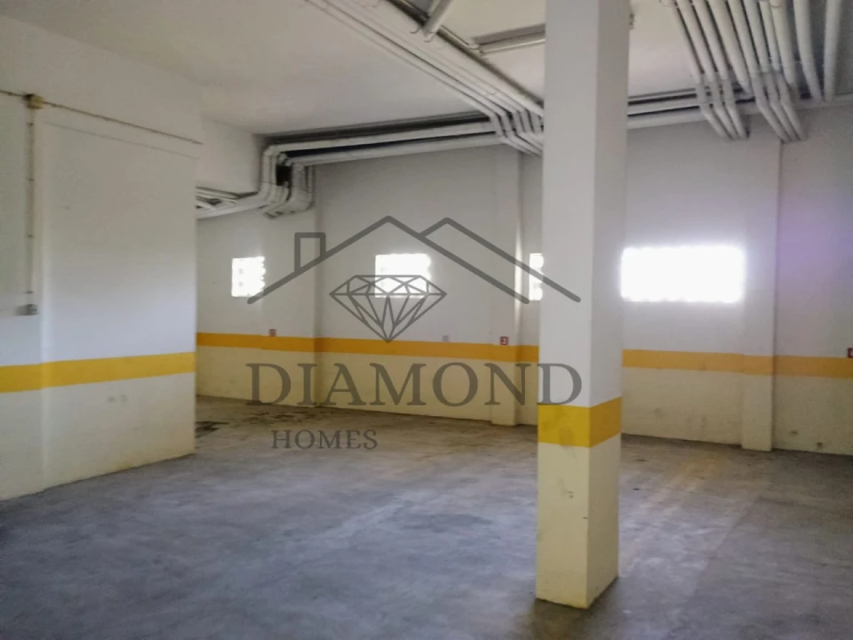 Garagem para Venda em Marvila, Ribeira Santarém, São Salvador, São Nicolau Foto 1