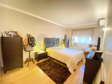 Apartamento T4 para Venda em Mafamude e Vilar do Paraíso