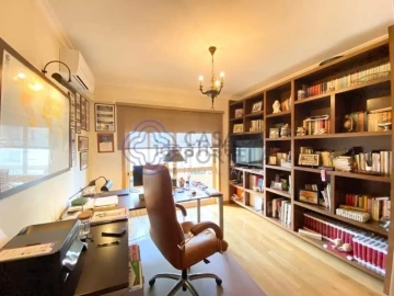 Apartamento T4 para Venda em Mafamude e Vilar do Paraíso