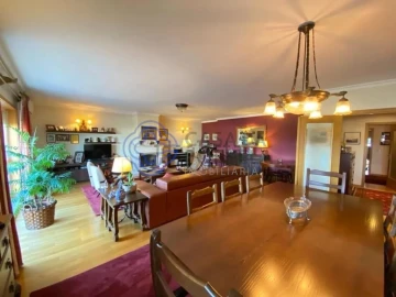 Apartamento T4 para Venda em Mafamude e Vilar do Paraíso