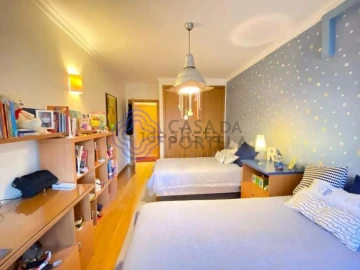 Apartamento T4 para Venda em Mafamude e Vilar do Paraíso