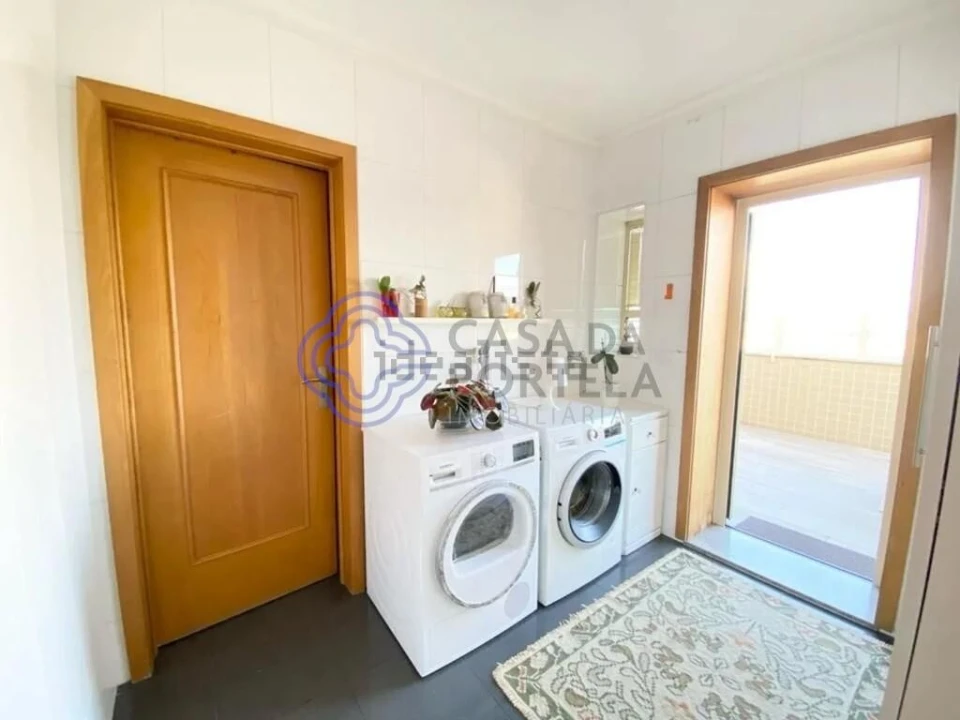 Apartamento T4 para Venda em Mafamude e Vilar do Paraíso Foto 21