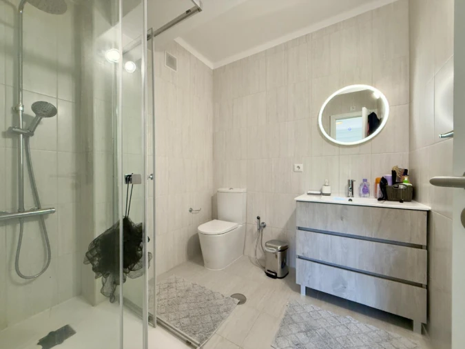 Apartamento T3 para Venda em Santo Antonio dos Olivais Foto 12