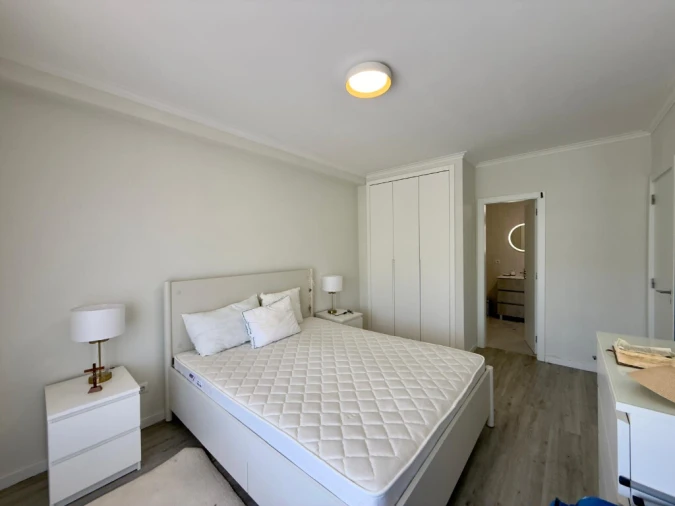 Apartamento T3 para Venda em Santo Antonio dos Olivais Foto 10