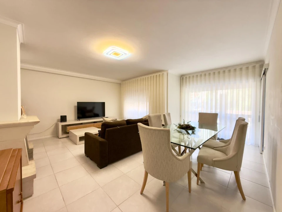Apartamento T3 para Venda em Santo Antonio dos Olivais Foto 1