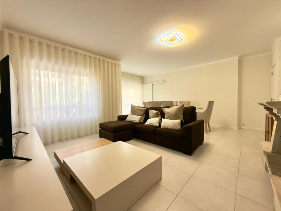 Apartamento T3 para Venda em Santo Antonio dos Olivais Foto 2
