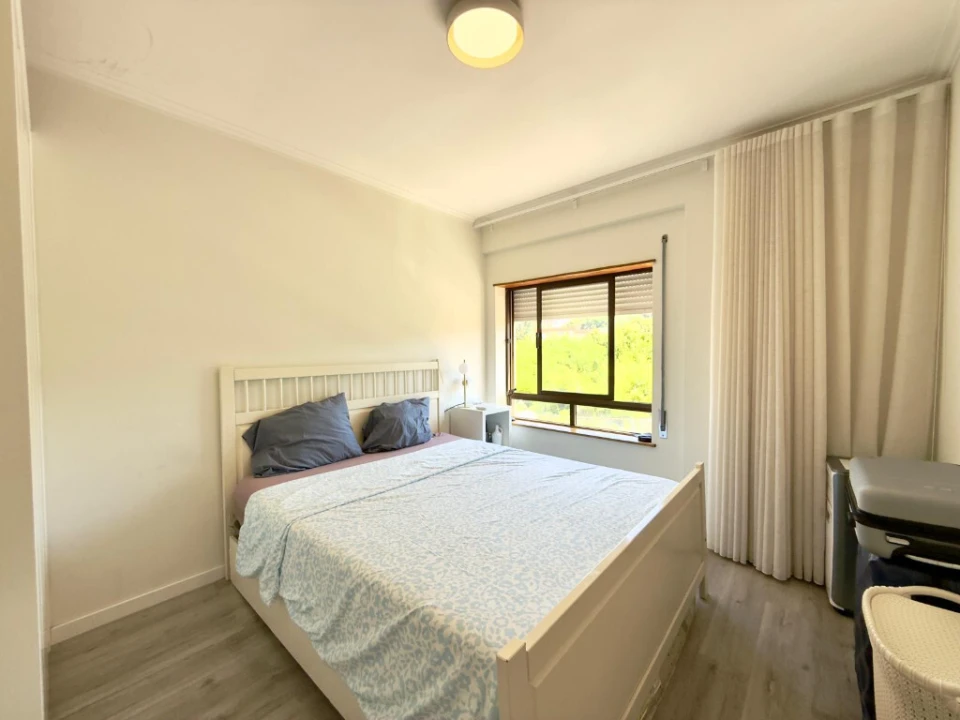 Apartamento T3 para Venda em Santo Antonio dos Olivais Foto 7