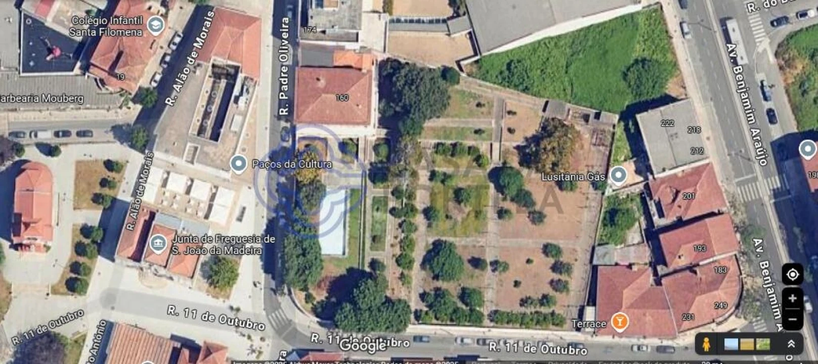 Terreno para Venda em São João da Madeira Foto 1