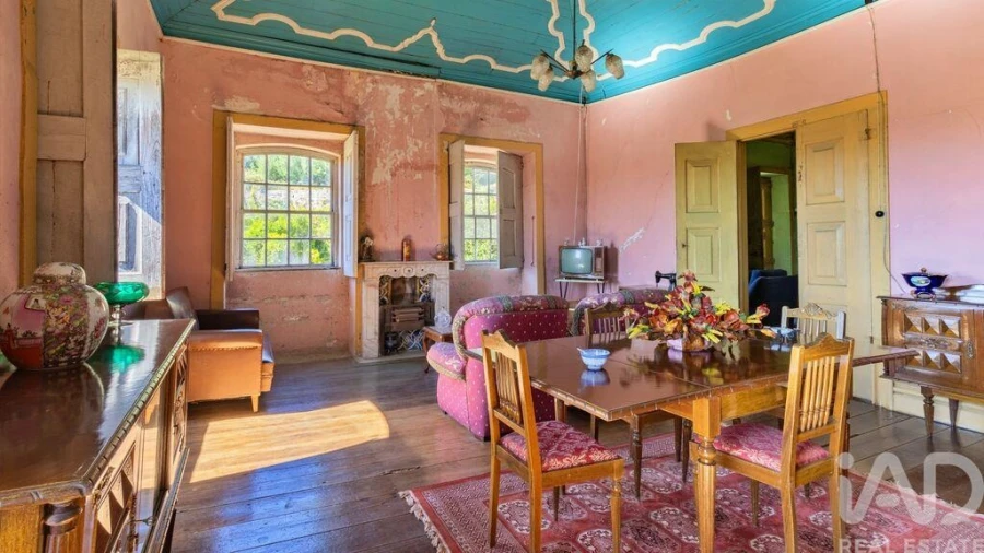 Moradia T20 para Venda em Constance Foto 17