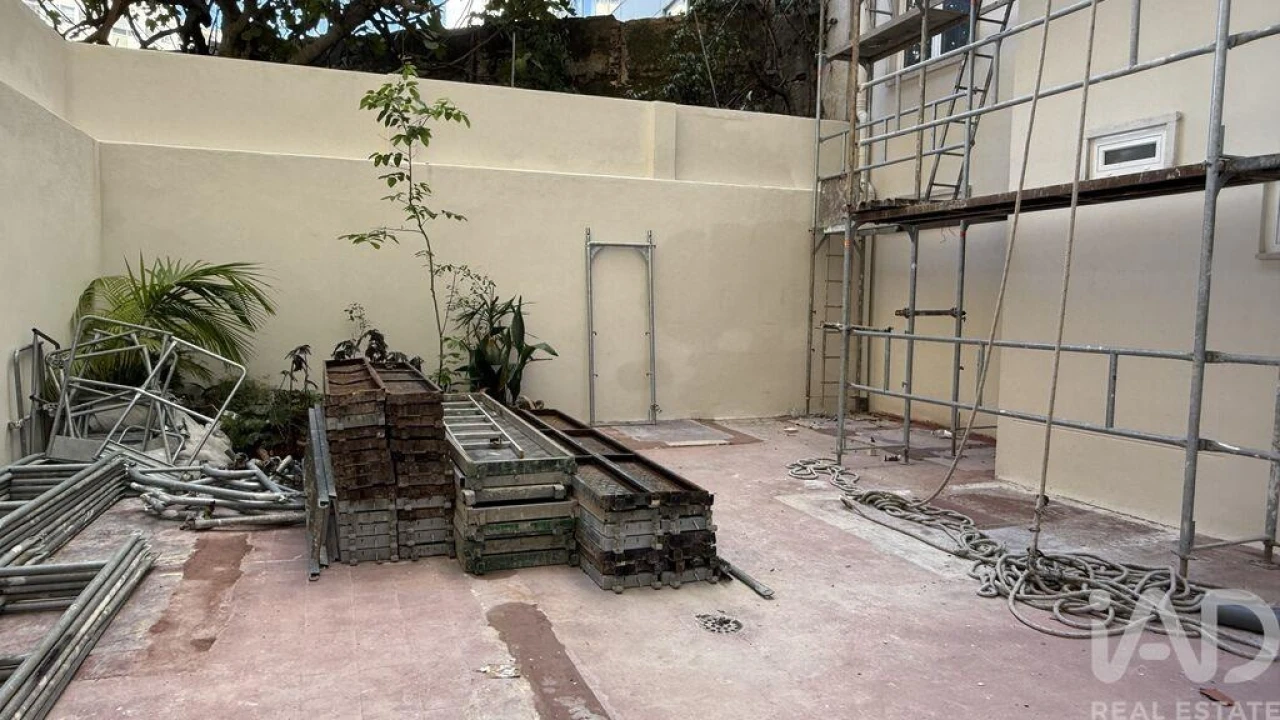 Apartamento T1 para Venda em Campolide Foto 4