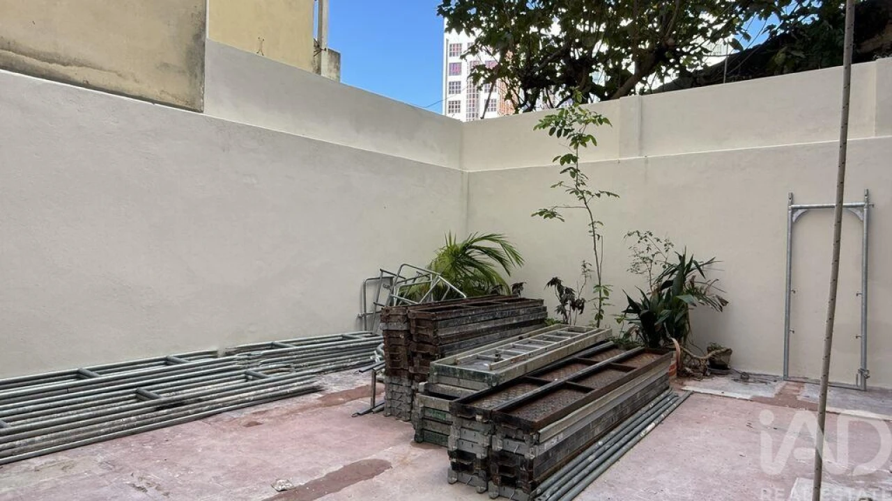 Apartamento T1 para Venda em Campolide Foto 6