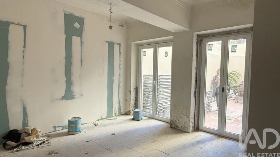 Apartamento T1 para Venda em Campolide Foto 3