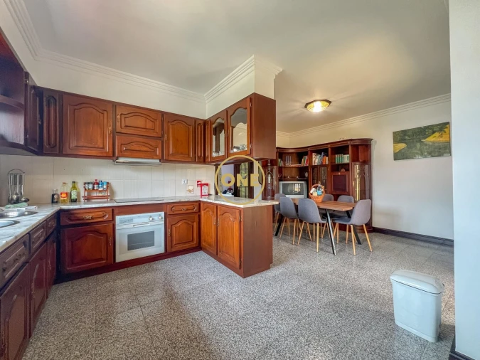 Moradia T6 para Venda em Rosto do Cão (Livramento) Foto 9