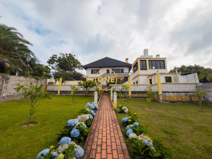 Moradia T6 para Venda em Rosto do Cão (Livramento) Foto 12