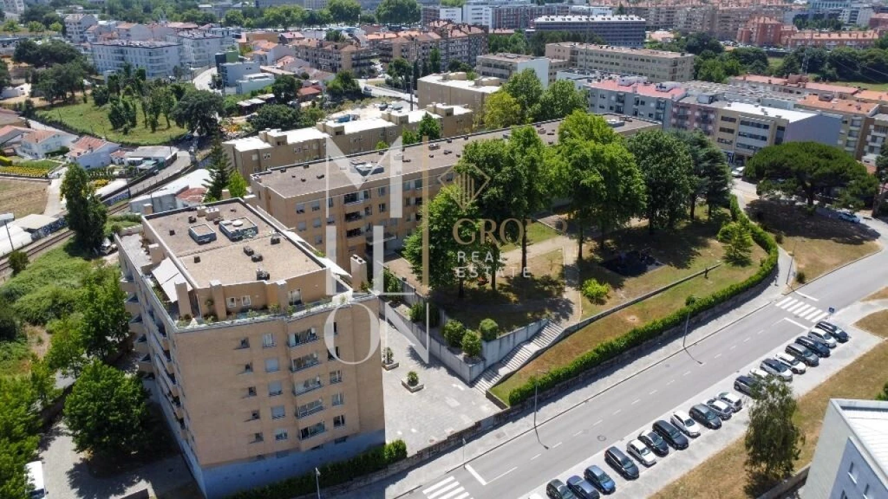 Apartamento T2 para Venda em Pedrouços Foto 21