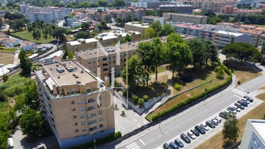 Apartamento T2 para Venda em Pedrouços Foto 21