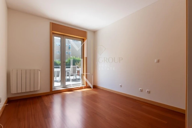 Apartamento T2 para Venda em Pedrouços Foto 12