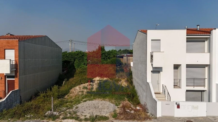 Moradia T3 para Venda em Turiz Foto 1