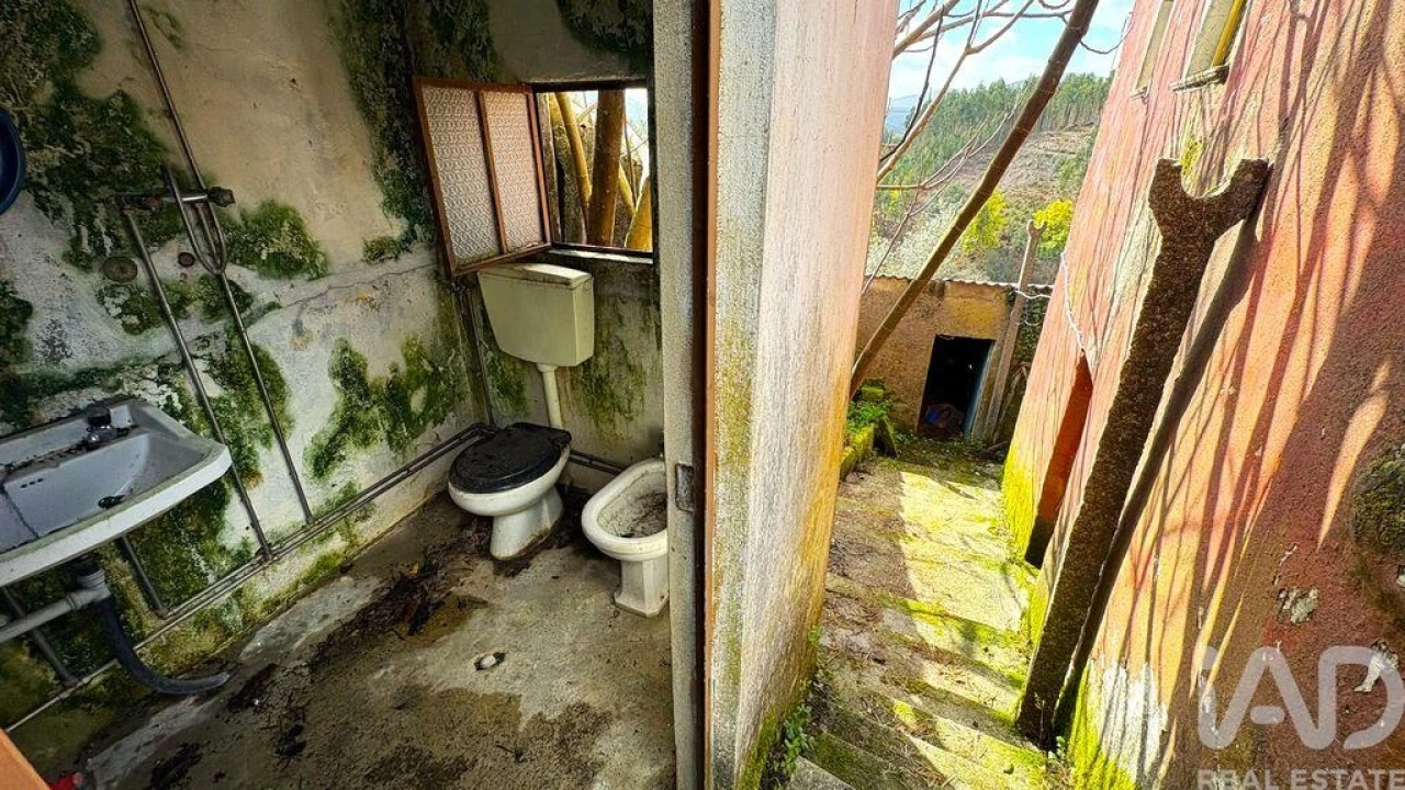 Moradia T3 para Venda em Campelo Foto 19