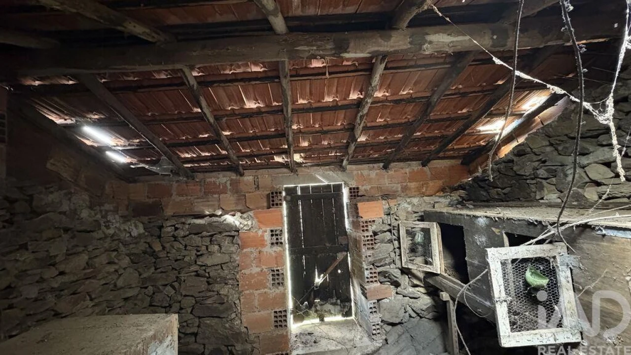 Moradia T3 para Venda em Campelo Foto 29