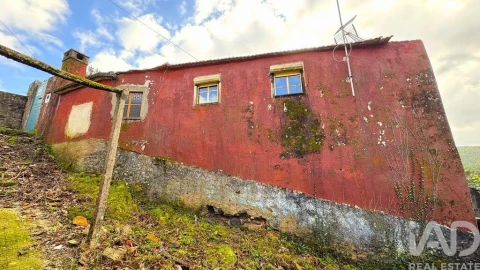 Moradia T3 para Venda em Campelo