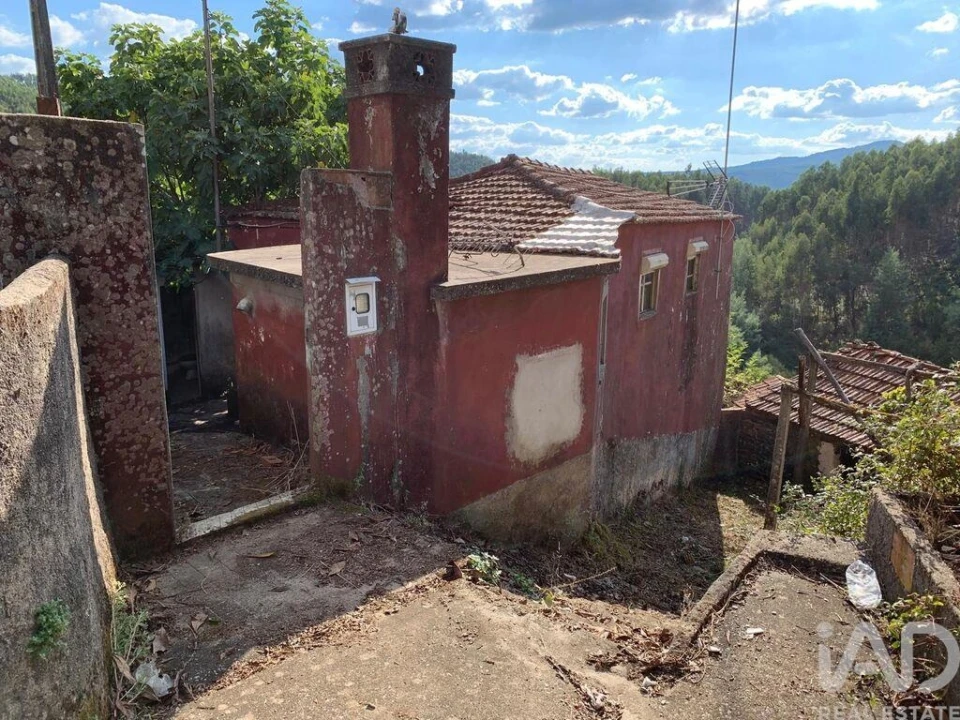 Moradia T3 para Venda em Campelo Foto 18