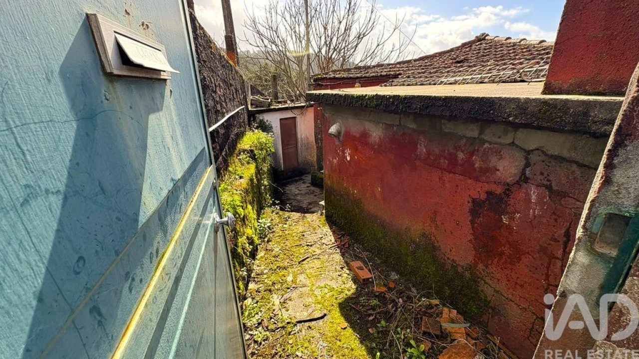 Moradia T3 para Venda em Campelo Foto 13