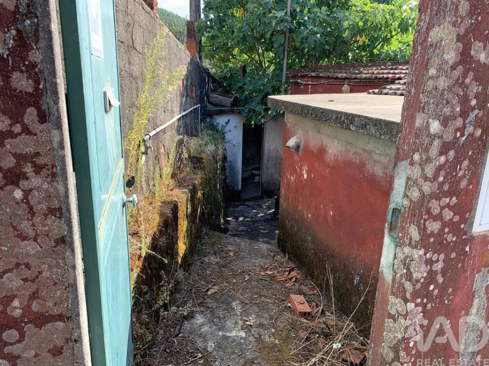 Moradia T3 para Venda em Campelo Foto 28