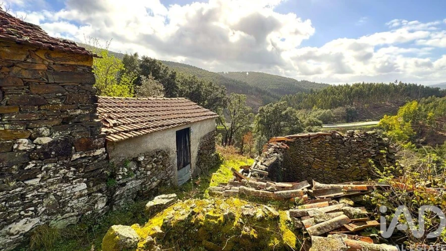 Moradia T3 para Venda em Campelo Foto 7