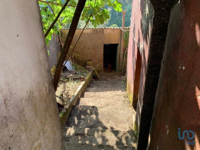 Moradia T3 para Venda em Campelo Foto 2