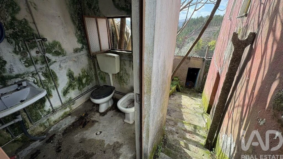 Moradia T3 para Venda em Campelo Foto 22