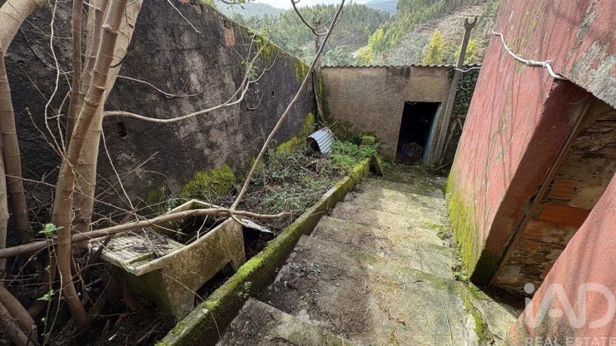 Moradia T3 para Venda em Campelo Foto 23