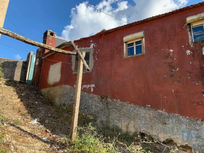 Moradia T3 para Venda em Campelo Foto 8