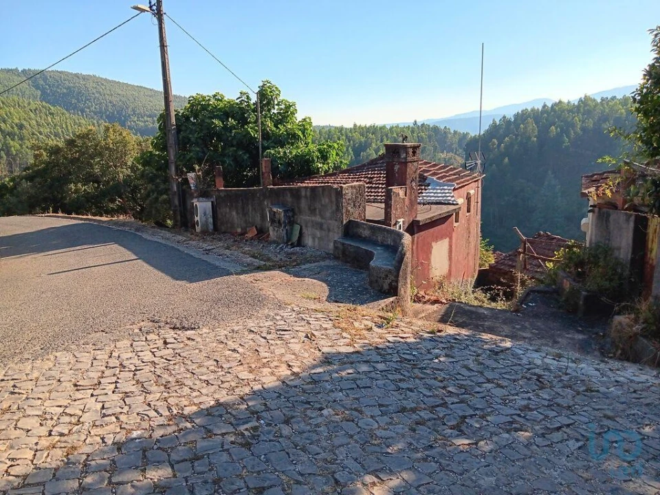 Moradia T3 para Venda em Campelo Foto 10