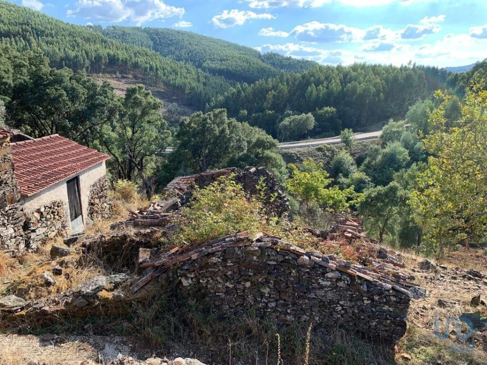 Moradia T3 para Venda em Campelo Foto 6