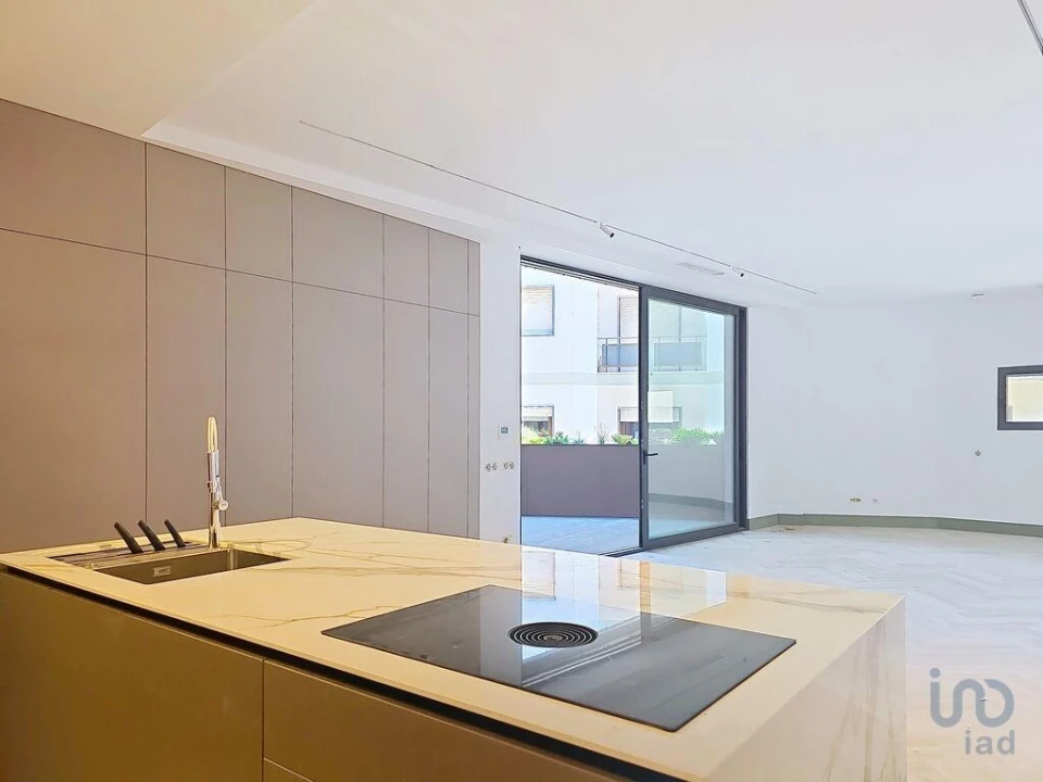 Apartamento T2 para Venda em Lourinhã e Atalaia Foto 13