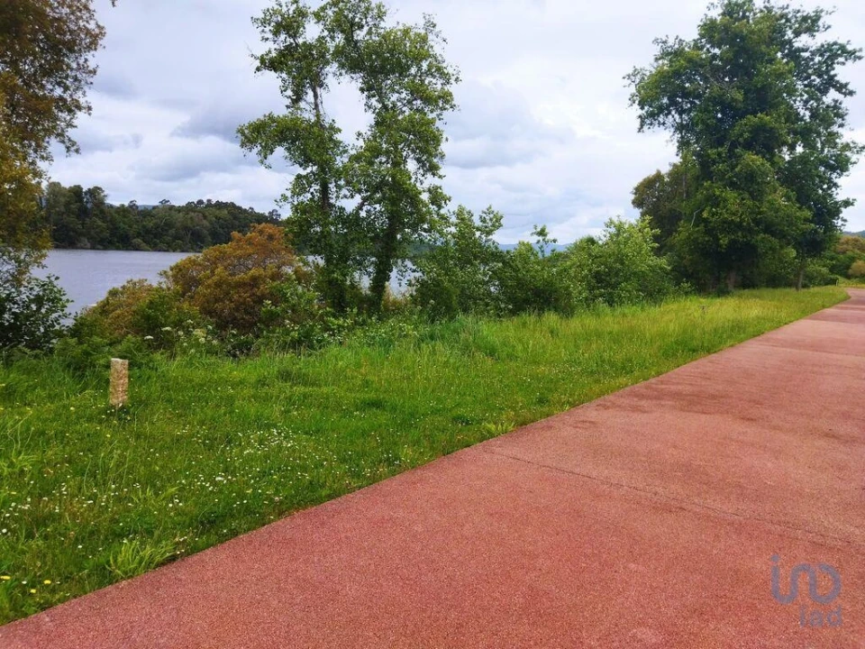 Terreno para Venda em Loivo Foto 1