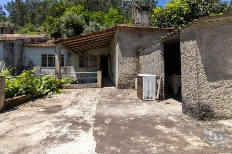 Moradia T3 para Venda em Poiares (Santo Andre) Foto 8